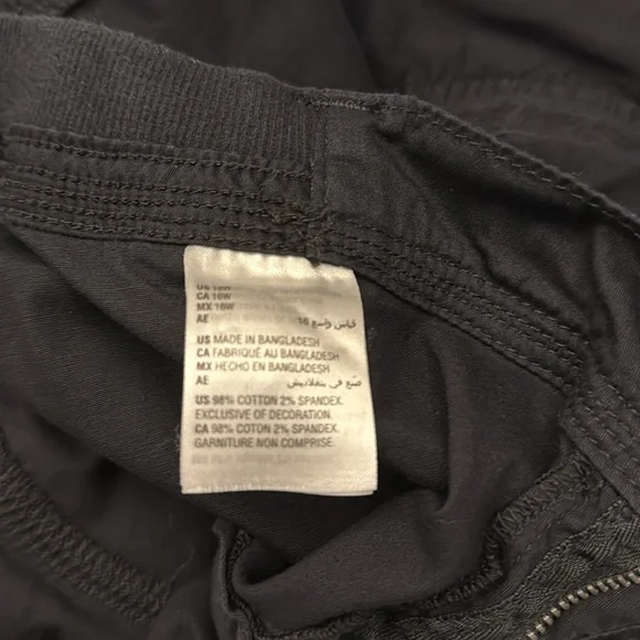 Style & Co. Black Capris - Picture 5 of 9